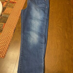 Women’s levis with cuffs